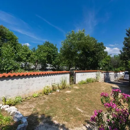 Apartman Marko With 3 Novi Vinodolski
